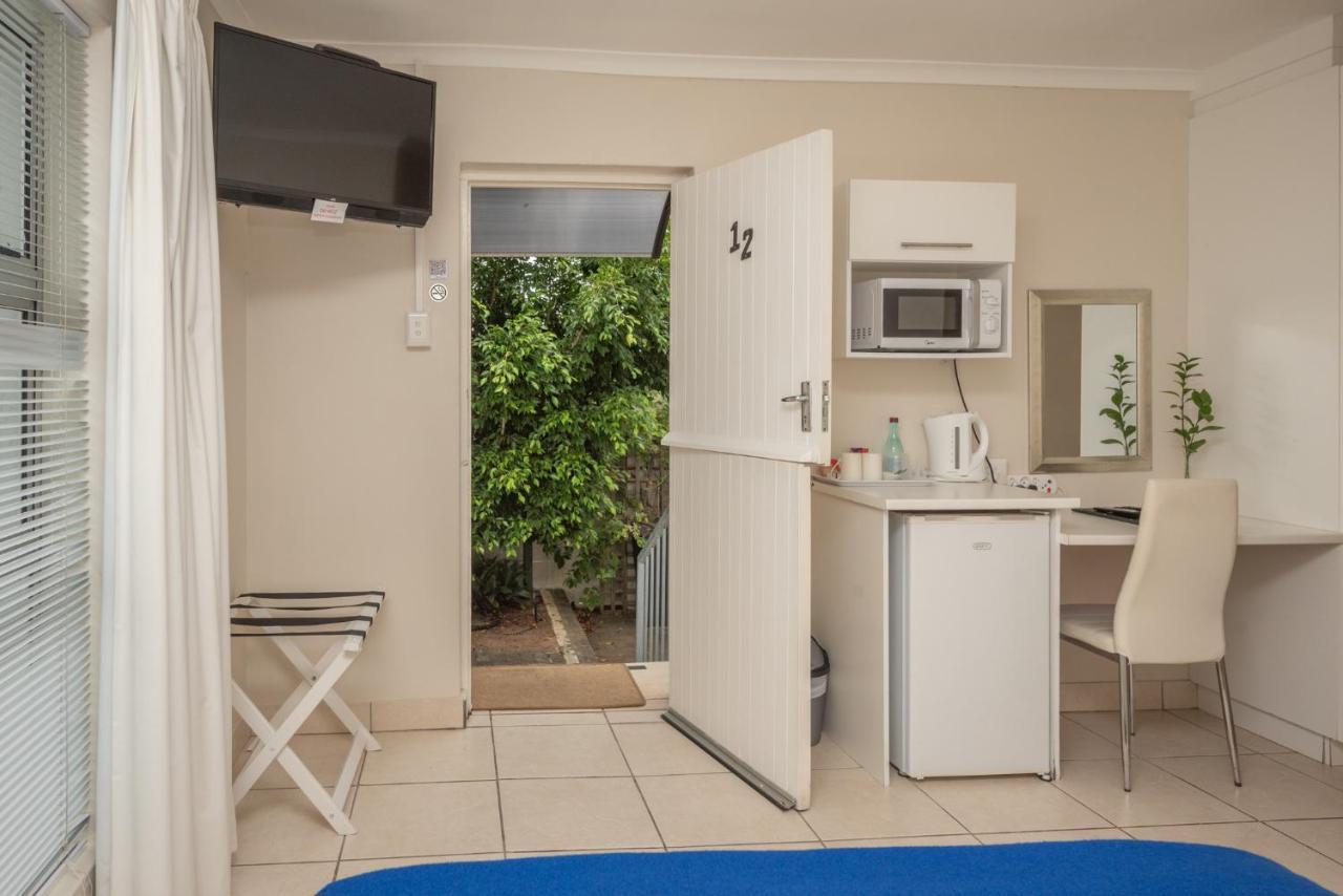 Millard Crescent Guest House Port Elizabeth Exterior foto