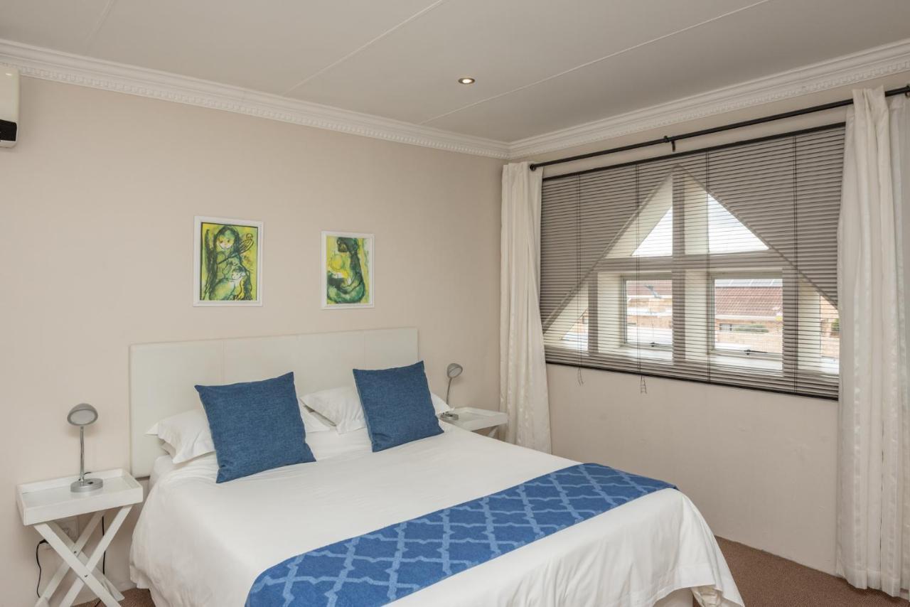 Millard Crescent Guest House Port Elizabeth Exterior foto